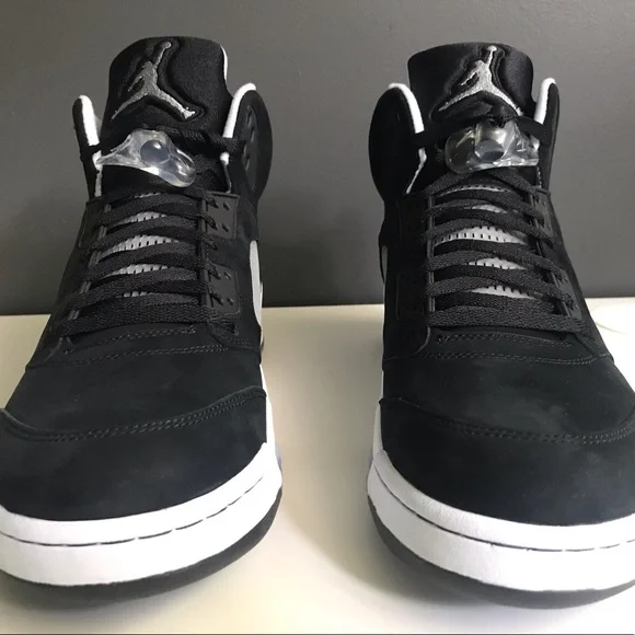 Jordan 5 Retro Oreos BNWT - Picture 3 of 6